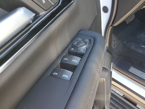 New 2026 GMC Yukon XL Denali w/ Sun & Power Step Package AWD/4WD image 18