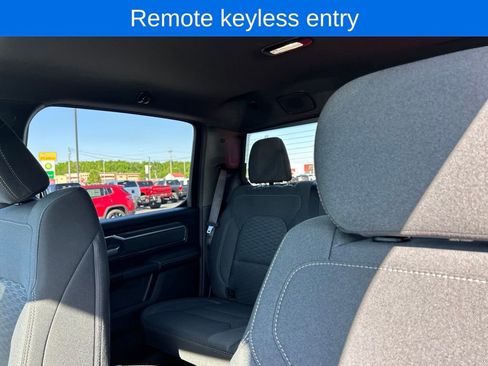New 2026 RAM 1500 4x4 Crew Cab image 10