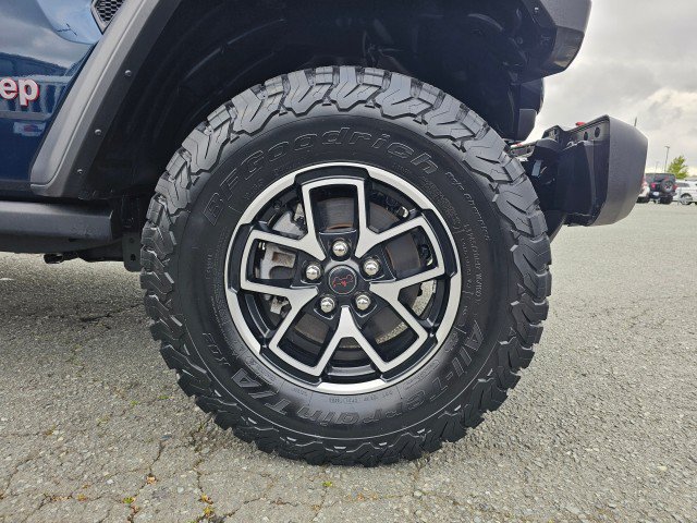 Used 2025 Jeep Wrangler Unlimited Rubicon w/ Safety Group AWD/4WD image 9