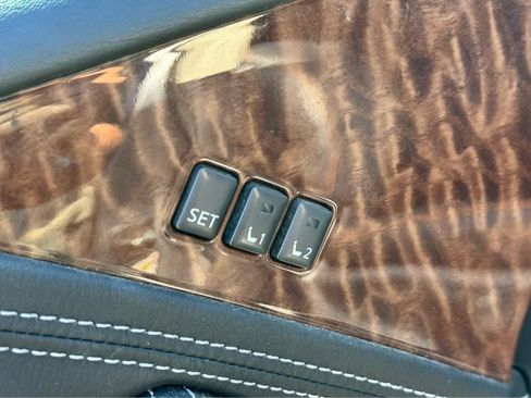 Used 2020 Nissan Armada Platinum w/ Captain's Chairs Package AWD/4WD image 7