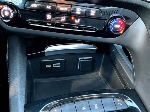 Used 2022 Buick Envision Preferred w/ Safety Package image 31