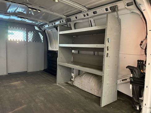 Used 2023 GMC Savana 2500 w/ Driver Convenience Package image 17