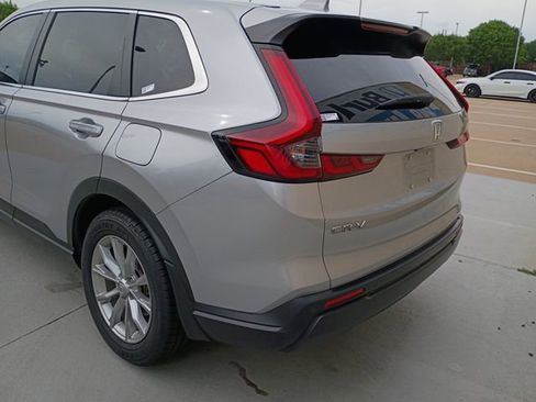 Used 2023 Honda CR-V EX-L image 9