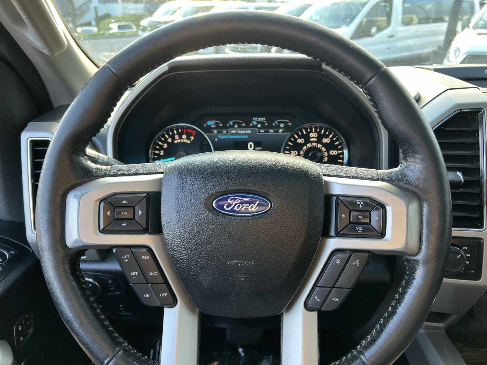 Used 2018 Ford F150 Lariat w/ Equipment Group 502A Luxury AWD/4WD image 14