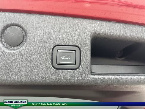 Used 2023 Chevrolet Equinox RS image 13