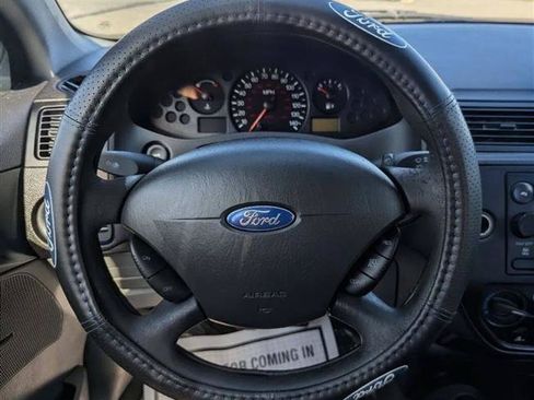 Used 2007 Ford Focus SE FWD image 15