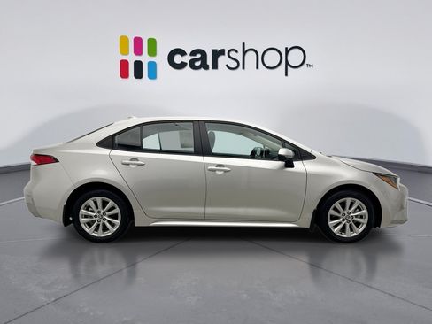 Used 2026 Toyota Corolla LE w/ LE Premium Package FWD image 6