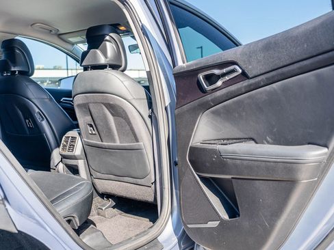 Used 2023 Kia Sportage EX image 13