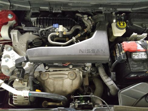 Used 2017 Nissan Rogue S FWD image 30
