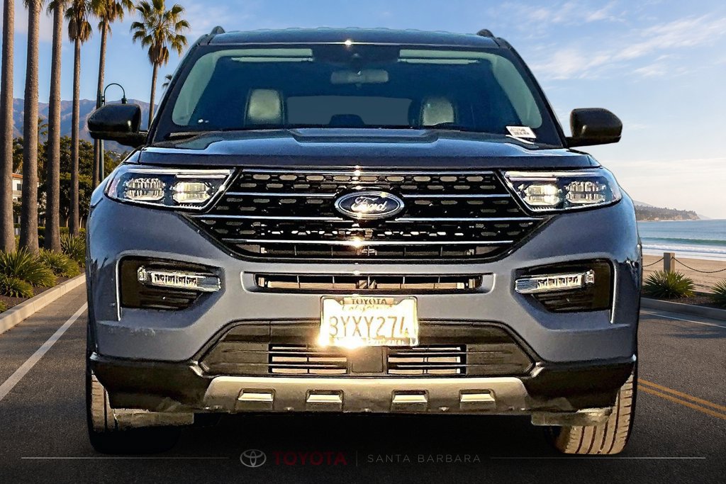 Used 2021 Ford Explorer XLT w/ Equipment Group 202A RWD image 2