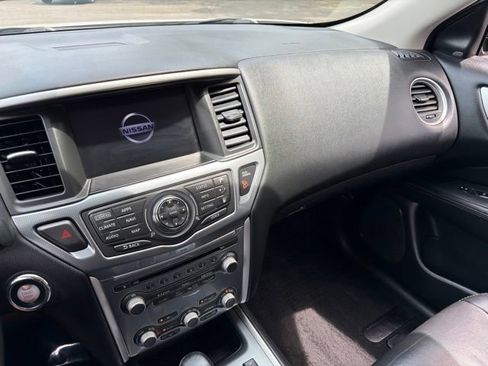 Used 2018 Nissan Pathfinder SL w/ Midnight Edition Package AWD/4WD image 31