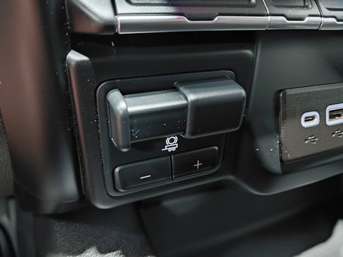 Used 2021 GMC Sierra 1500 AT4 AWD/4WD image 38
