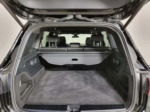 Certified 2022 Mercedes-Benz GLB 250 4MATIC image 11