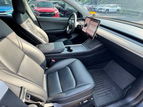 Used 2022 Tesla Model Y Performance AWD/4WD image 10