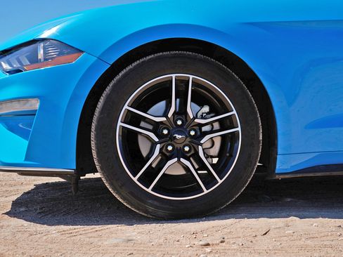 Used 2023 Ford Mustang Premium image 6