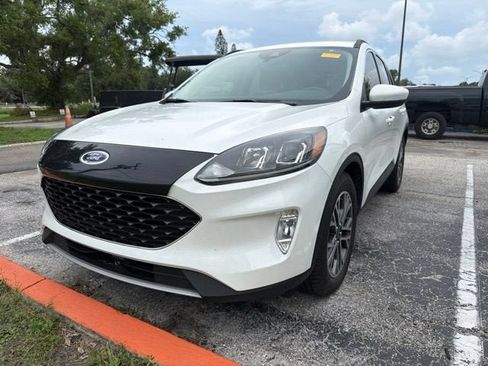 Used 2020 Ford Escape SEL FWD image 4