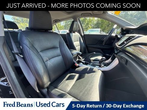 Used 2017 Honda Accord EX-L image 13