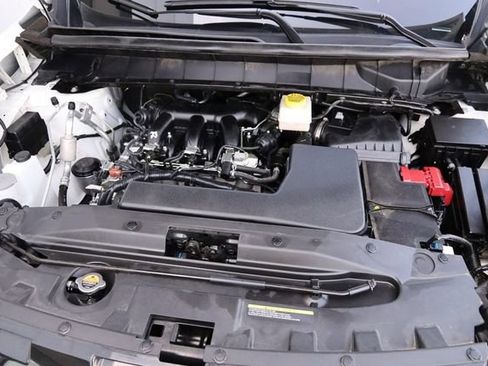 Certified 2025 Nissan Pathfinder Platinum AWD/4WD image 29
