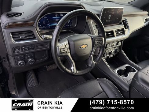 Used 2023 Chevrolet Suburban Premier image 10