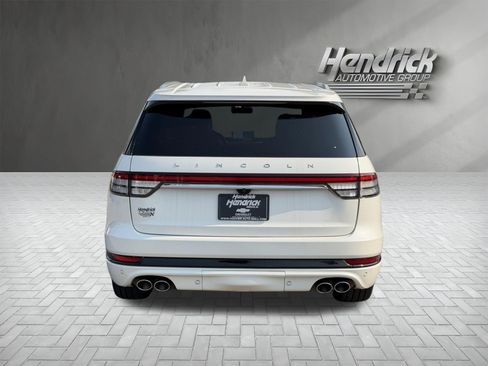 Used 2021 Lincoln Aviator Grand Touring w/ Equipment Group 302A AWD/4WD image 7
