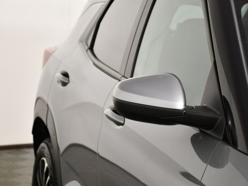 Used 2025 Chevrolet TrailBlazer LT image 14