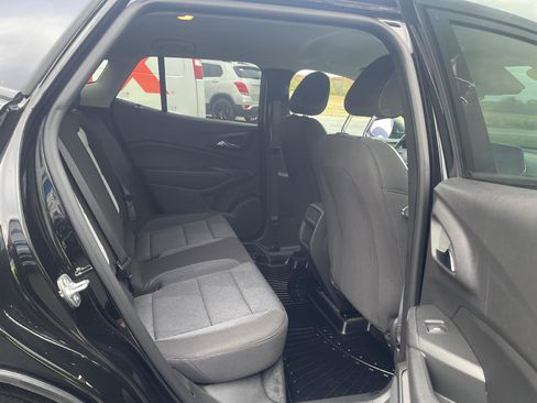 Used 2025 Chevrolet Trax LS image 8