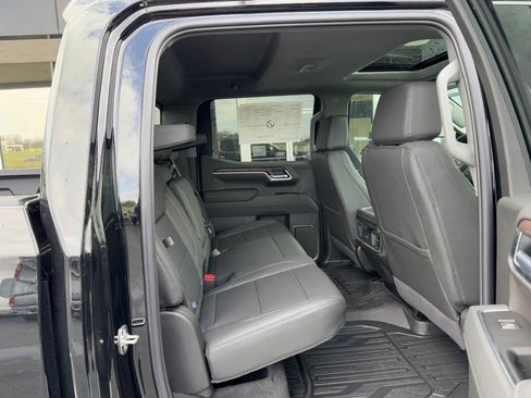 New 2026 GMC Sierra 1500 SLT w/ SLT Premium Plus Package image 7