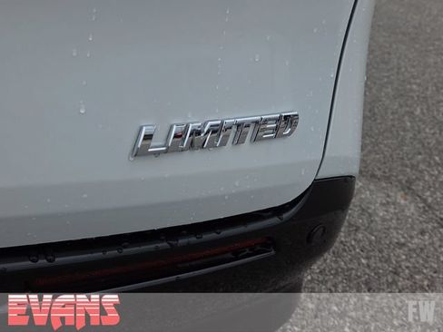 Certified 2026 Toyota Sienna Limited AWD/4WD image 3
