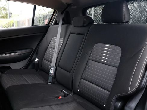 Used 2018 Kia Sportage LX AWD/4WD image 18