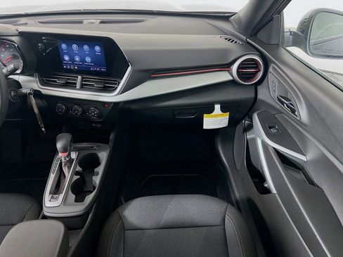 New 2026 Chevrolet Trax RS w/ Sunroof Package image 23