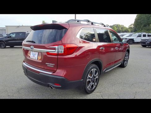 Used 2023 Subaru Ascent Touring AWD/4WD image 8