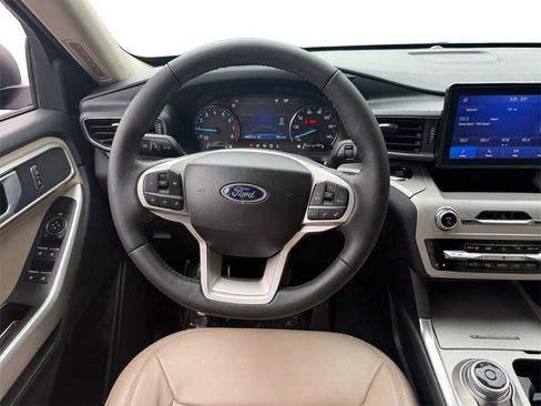 Used 2023 Ford Explorer XLT w/ Equipment Group 202A image 12