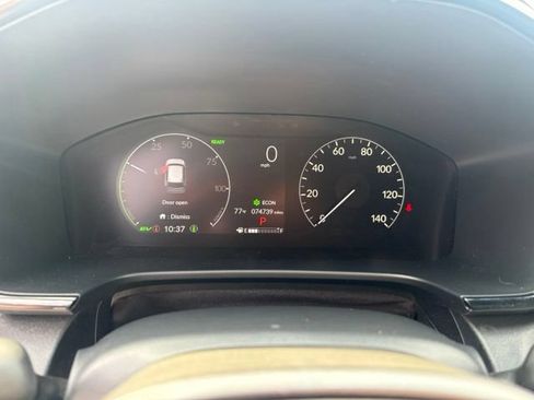 Used 2025 Honda CR-V Sport image 14