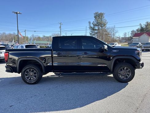 Certified 2024 GMC Sierra 1500 AT4X image 11