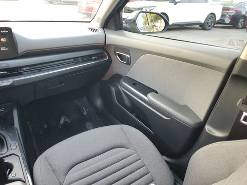 Used 2025 Kia K4 EX image 14