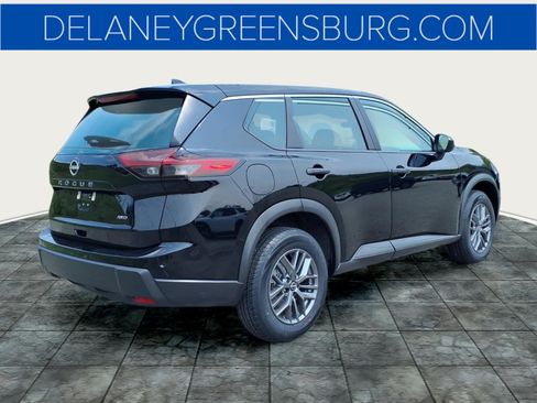 Used 2024 Nissan Rogue S AWD/4WD image 3