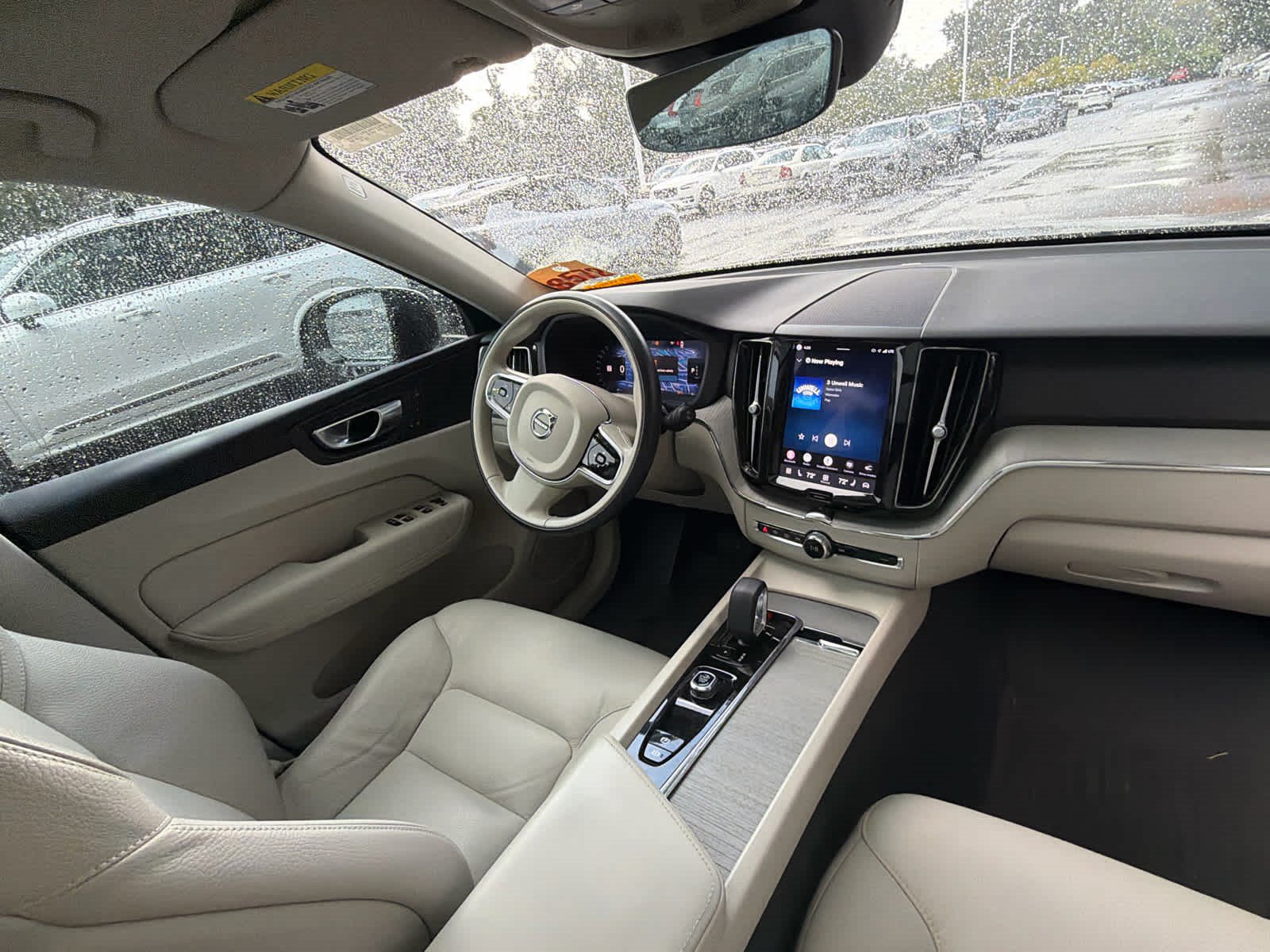 Used 2024 Volvo XC60 B5 Plus w/ Protection Package Premier AWD/4WD image 20