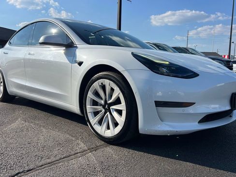 Used 2021 Tesla Model 3 Standard Range Plus image 6