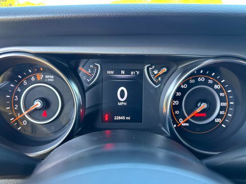 Certified 2022 Jeep Wrangler Willys image 26