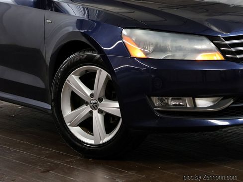 Used 2015 Volkswagen Passat 1.8T Limited Edition image 3