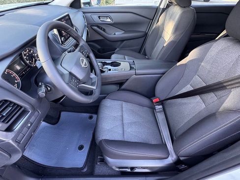 New 2026 Nissan Rogue SV FWD image 9