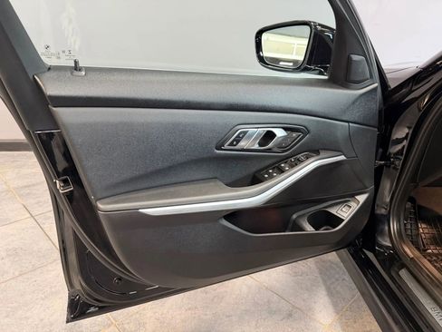 Used 2019 BMW 330i xDrive Sedan w/ Driving Assistance Package image 15