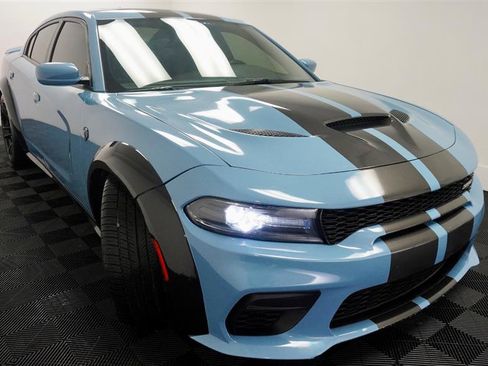 Used 2018 Dodge Charger SRT Hellcat w/ Harman/Kardon Audio Group image 10