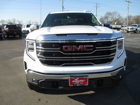 Used 2026 GMC Sierra 1500 SLT w/ SLT Convenience Package image 12