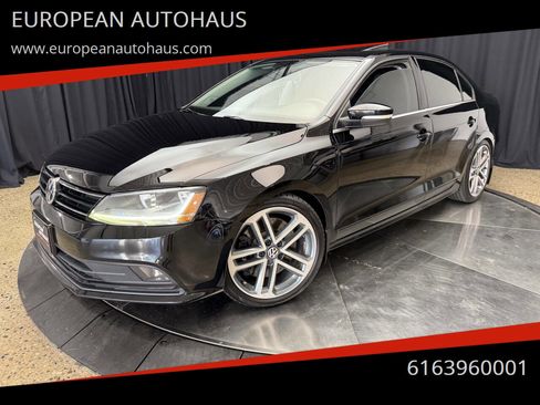 Used 2017 Volkswagen Jetta SEL image 1