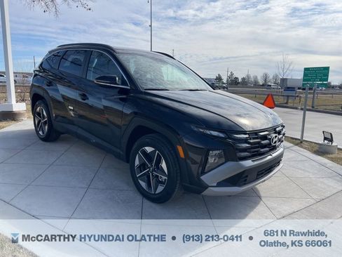 Certified 2025 Hyundai Tucson SEL image 17