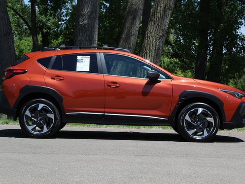 Used 2024 Subaru Crosstrek 2.5i Limited w/ Popular Package #4A AWD/4WD image 9