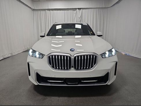 Used 2024 BMW X5 xDrive50e w/ Climate Comfort Package image 10