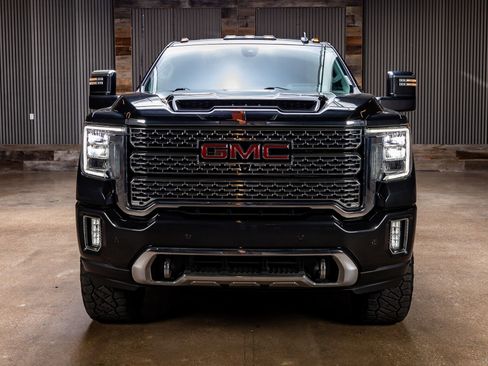 Used 2020 GMC Sierra 3500 Denali w/ Denali Ultimate Package image 2