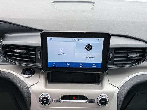 Used 2023 Ford Explorer XLT image 22